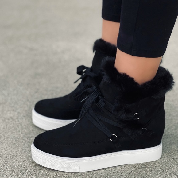 Cozy Wedges Black - Picture 2 of 6